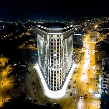 Daire Regina's Flatiron Luxury With Jacuzzi